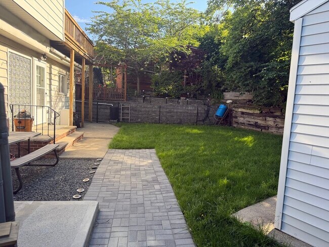 Photo - 35 Hichborn St Unit 1