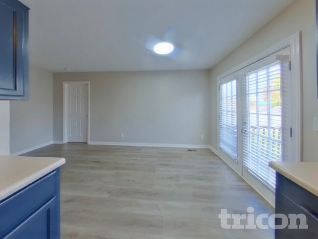 Photo - 1616 Jamie Dr