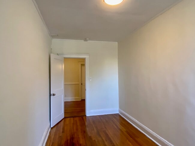 Photo - 1857 Commonwealth Ave Unidad #2b