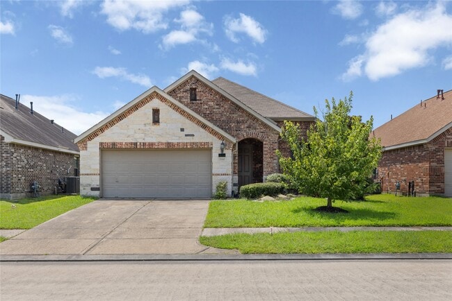 Building Photo - 21110 Bastide Ln Rental