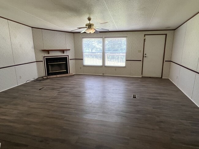 Photo - Quiet living 3 bed, 2 bath Ranch near Mint Hill