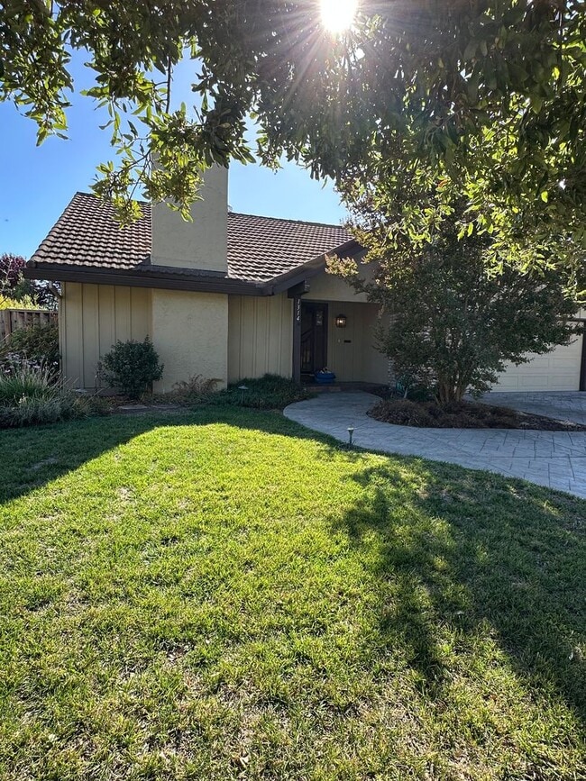 Almaden Home, great area, ready for move in! House Rental in San Jose