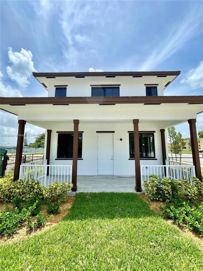 Building Photo - 18002 SW 103rd Ave Rental