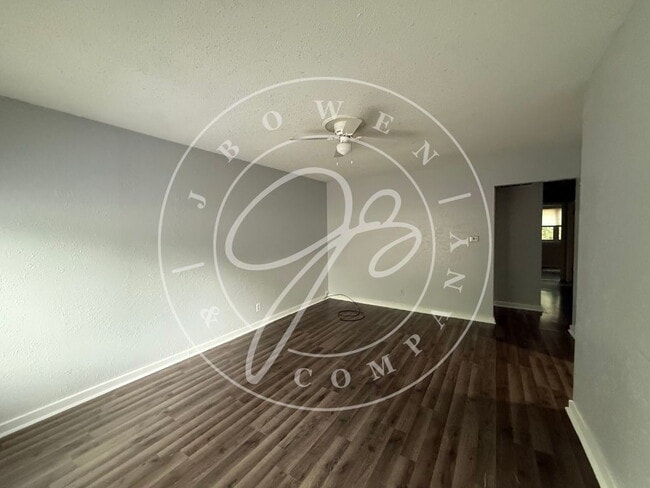 Photo - 72 San Rafael Ave