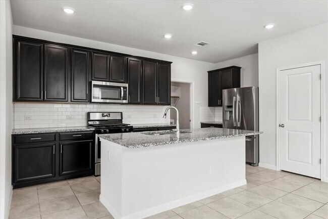 Photo - 105 Otella St