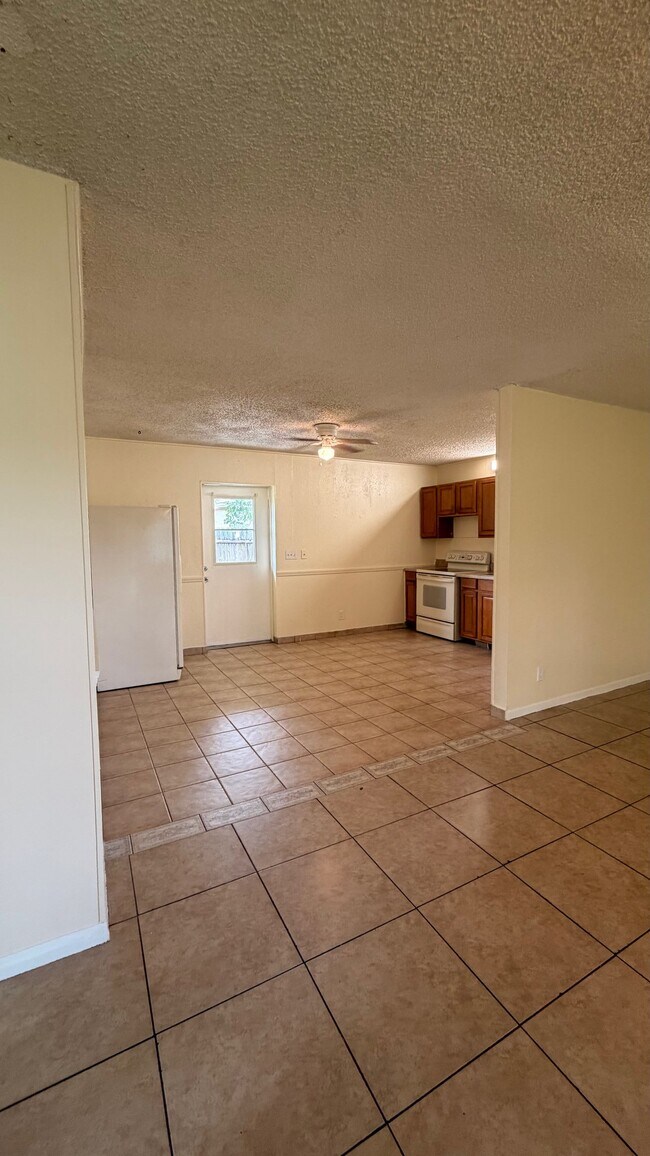 Photo - 1584 E Breezy Ln