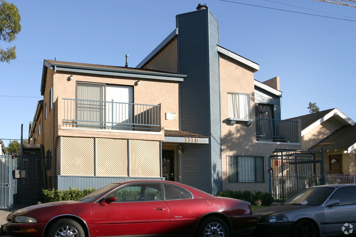Photo - 1118 Temple Ave Apartments