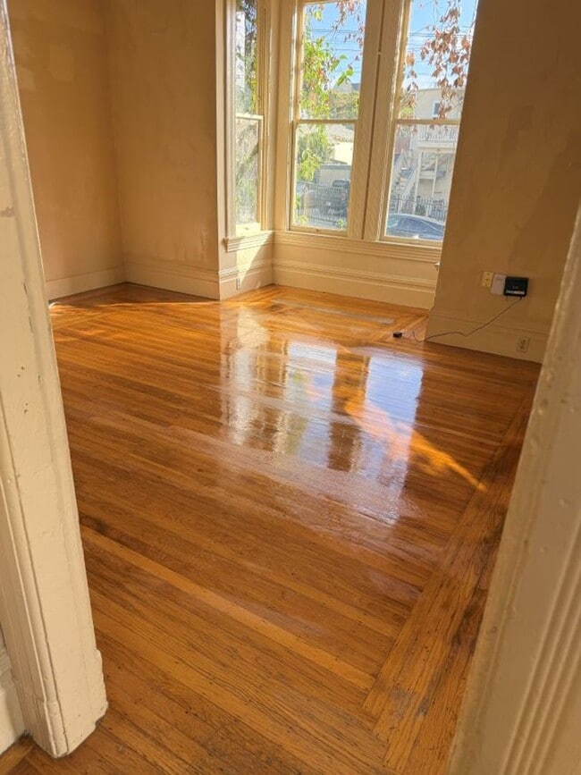 Photo - T2141 Unit 2141