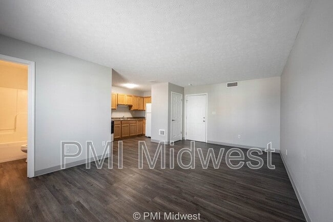 Photo - 1702W W Michigan St Unidad Apt 10