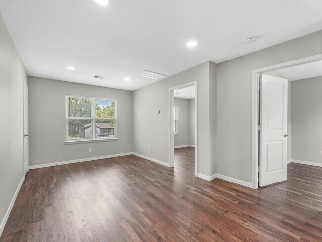 Building Photo - 3025 Prospect St Unit 1