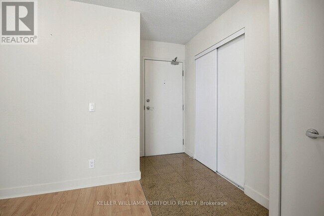 Photo - 361 Front St W Unité 1710