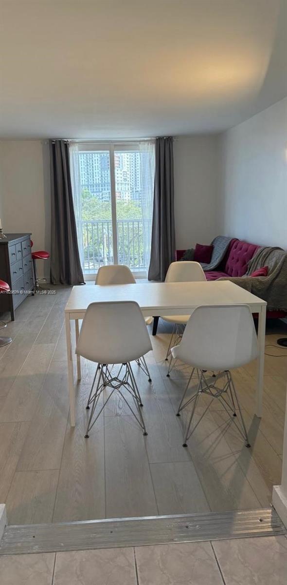 Photo - 16851 NE 23rd Ave Unidad A512