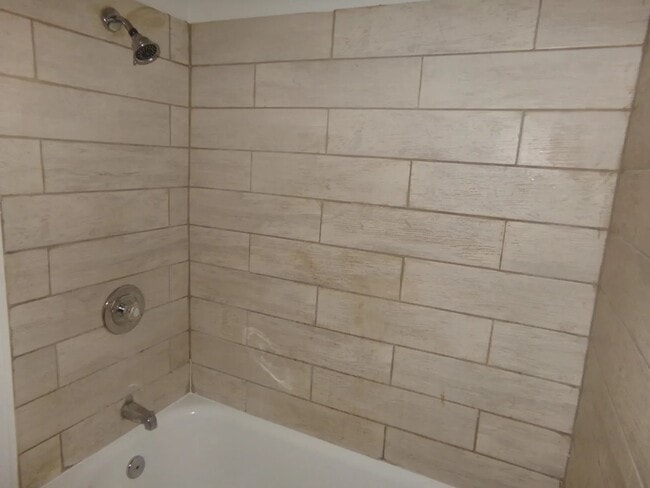Photo - 1619 W Morse Ave Unidad 208