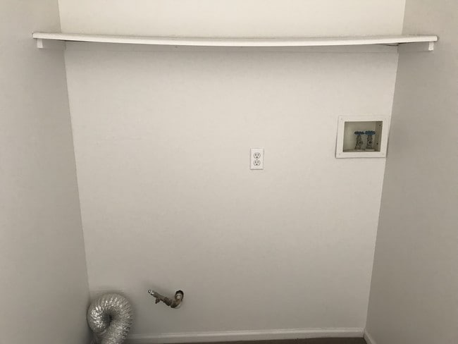 Basic Model - Straight - Kearsley Creek Townhomes