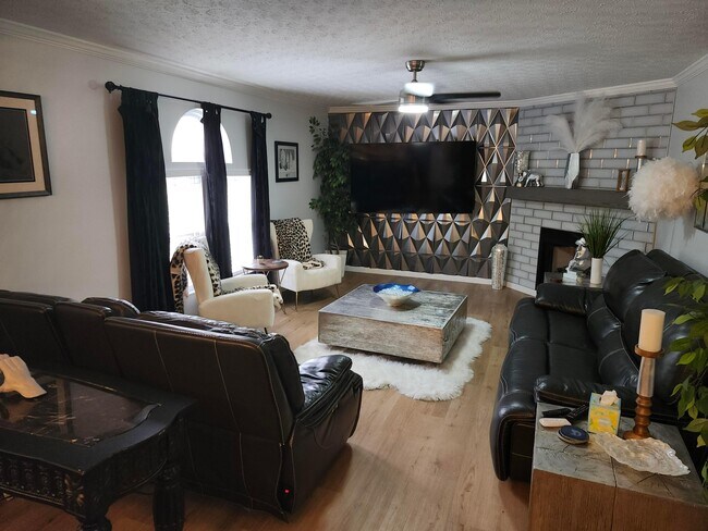 Photo - 8178 Slate Ridge Blvd