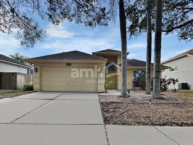 Photo - 16502 Lake Heather Dr