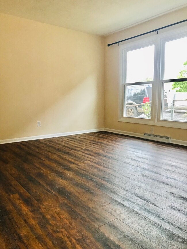 Living Room with big windows - 316 Sheridan Dr