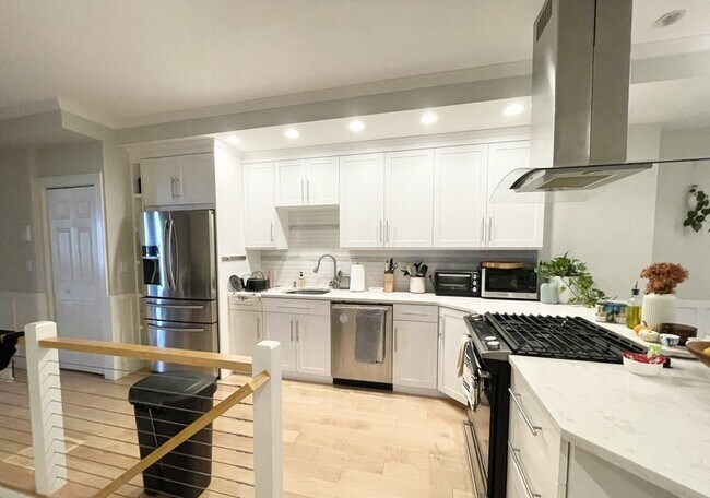 Photo - 108 Buttonwood St Unit #1