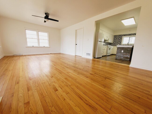 Photo - 3BD/1BA In Gary, IN