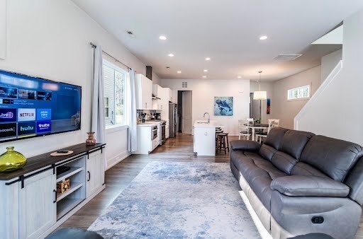 4115 Merlane Dr