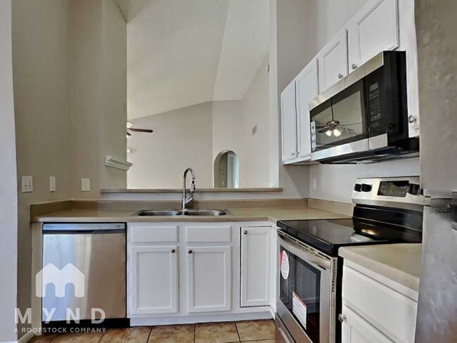 Photo - 8913 W Fairmount Ave