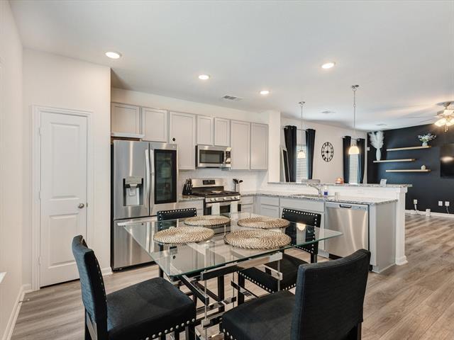 Photo - 2077 Hartley Dr