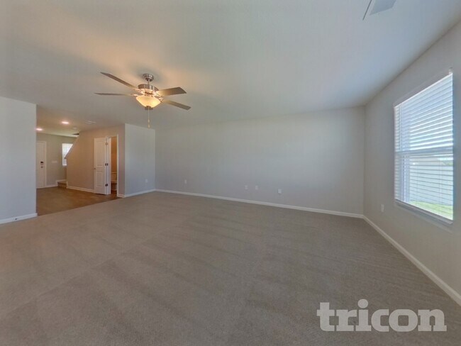 Photo - 286 Belcaro Dr