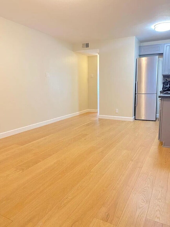 Photo - 1491 Chestnut St Unit 2