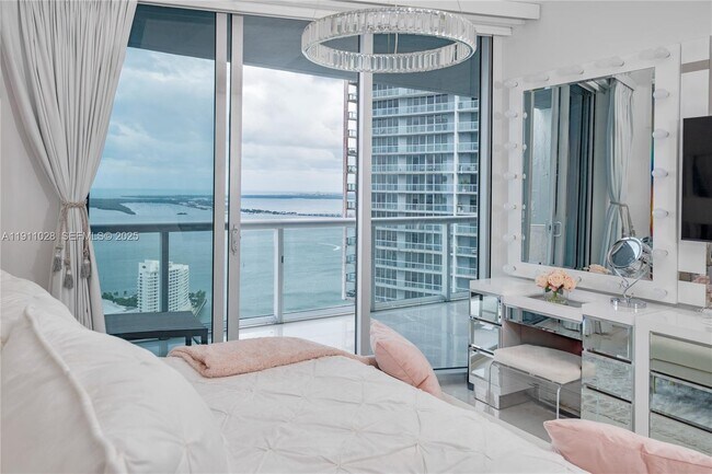 Photo - 465 Brickell Ave Unit 4705