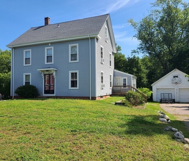 Photo - 865 Main St Unit 1