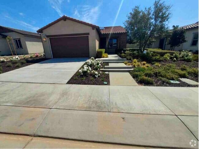 Building Photo - 1496 Pinyon Ln Rental