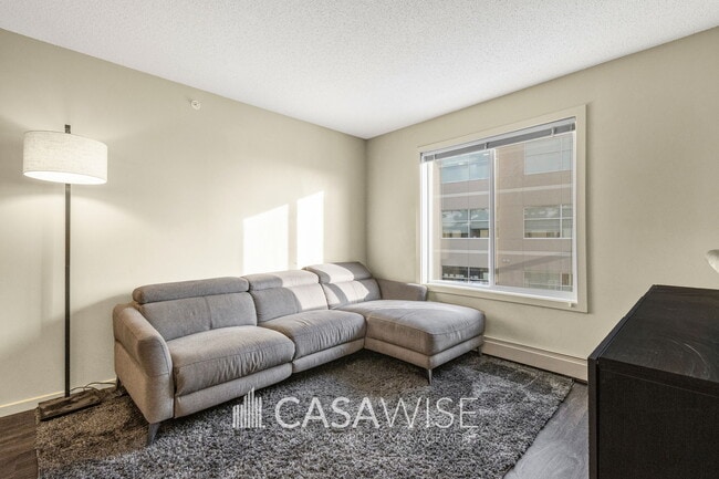 Photo - 340-340 Windermere Rd NW