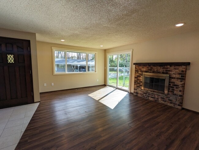 Photo - 9517-9519 147TH ST CT E Unit 9517