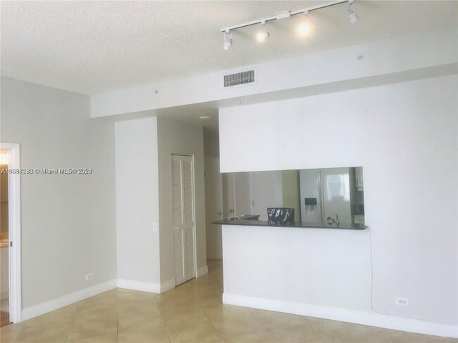 Photo - 701 Brickell Key Blvd