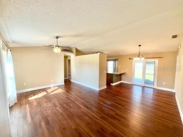 Photo - 2471 Oleander Rd