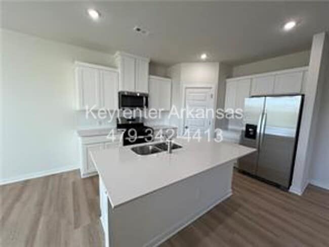 Photo - Amazing 3 Bedroom - 3.5 Bathroom in Fayetteville!