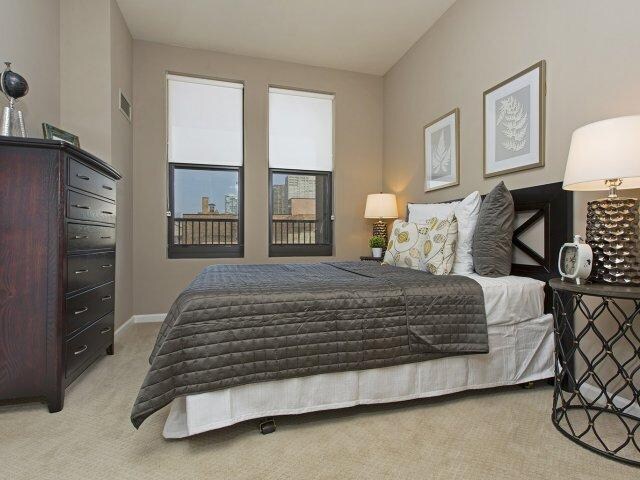 Photo - 2296 S Michigan Ave