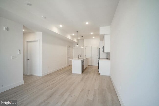 Photo - 2654 Coral St Unit 406