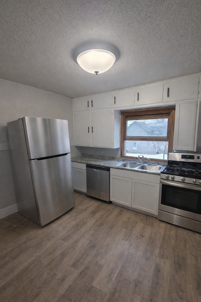 Building Photo - 940 S 5th Ave Unit 3