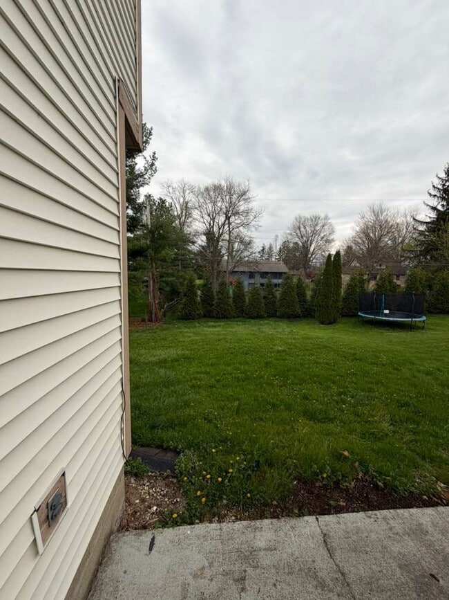 Photo - 310 Powell Rd