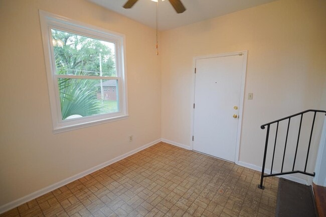 Photo - 212 Rudy Hubbard Way