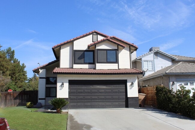 Photo - Southwest Bakersfield Home for Rent July