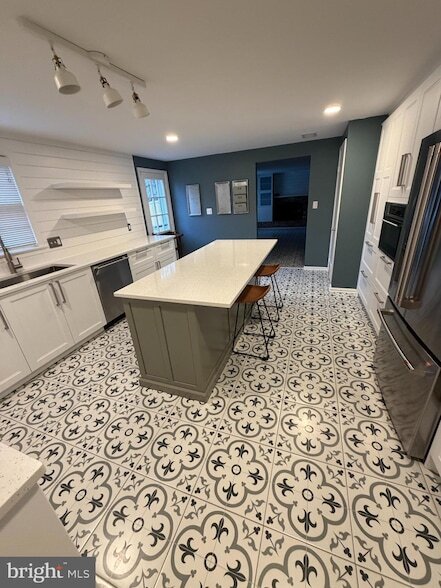 Photo - 7000 Old Cabin Ln