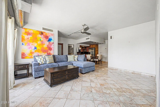 Photo - 805 N 4th Ave Unidad 404
