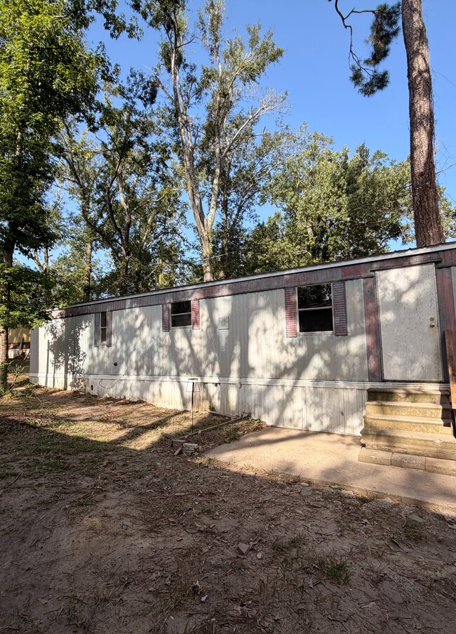 Building Photo - Trailer 11