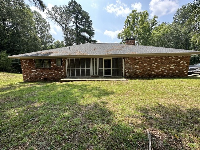 Photo - 909 Riverbend Annex