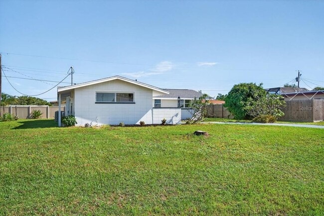 Photo - 420 Palm Creek Dr