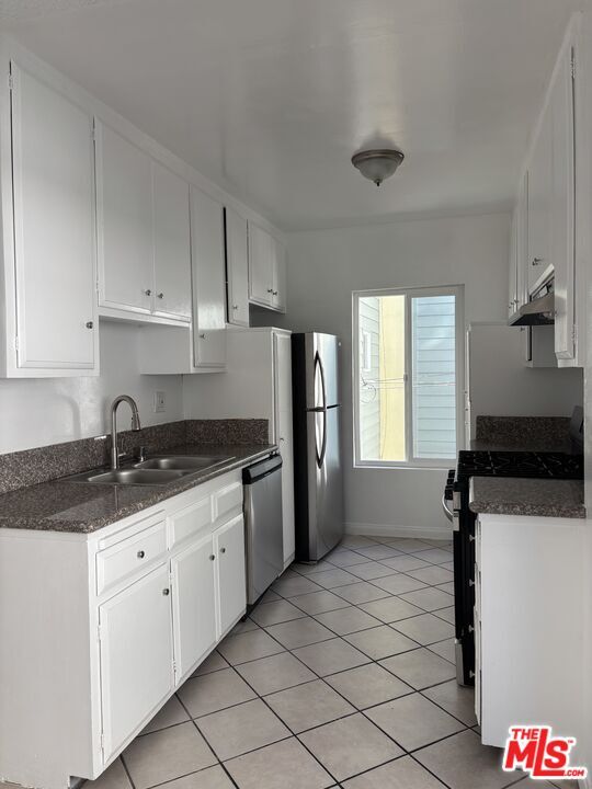 Photo - 1226 Armacost Ave Unidad 9