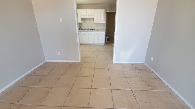 Photo - 141 E Ash Ave