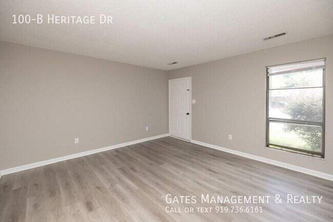 Photo - 100-B Heritage Dr-